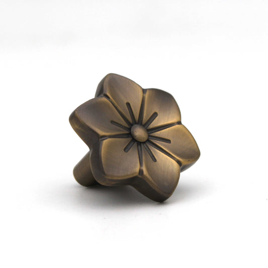 Antique bronze flower-shaped cabinet knob