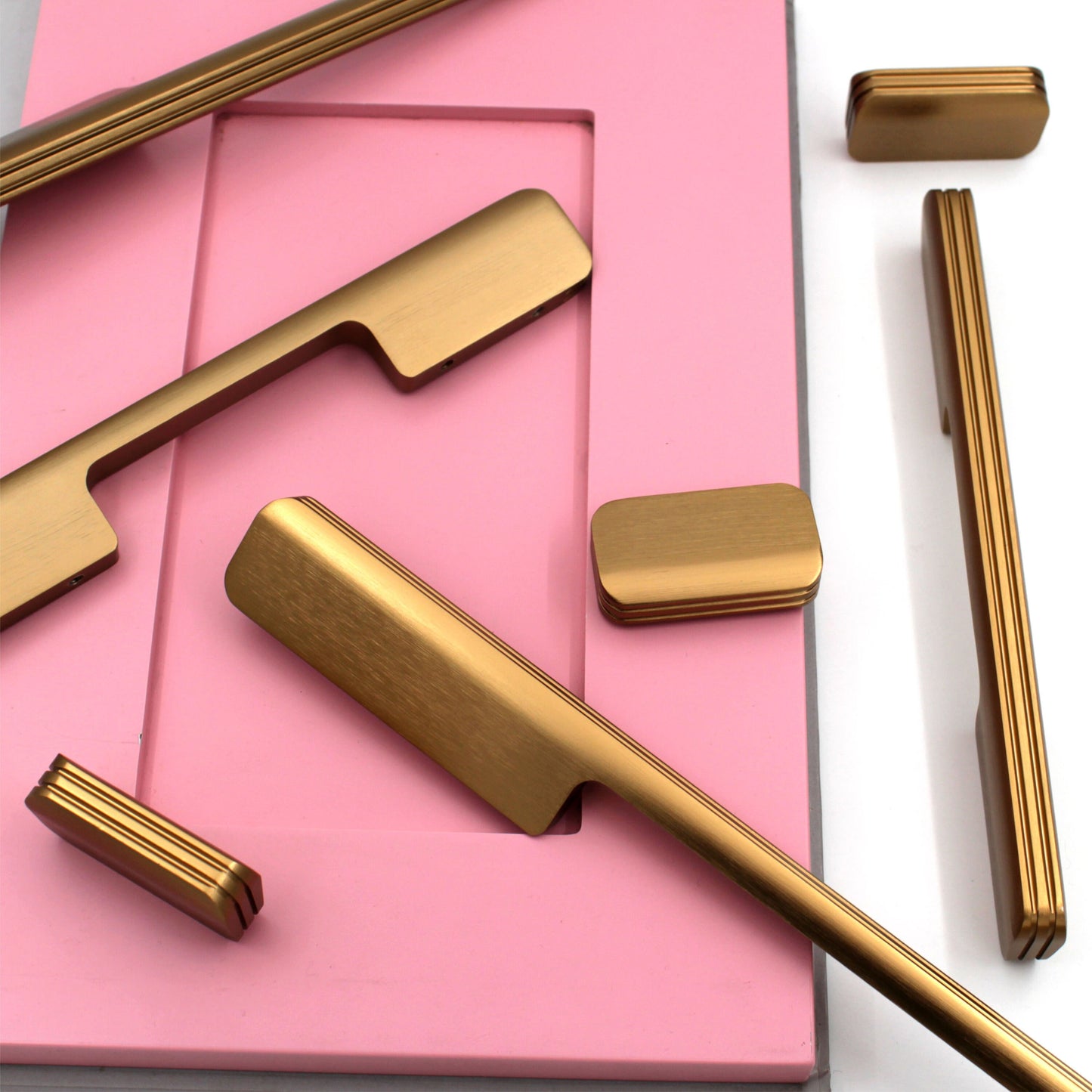 ABVIN Brush Gold Finish Door Handle and Drawer Handles, Door Handle and  Door Pull Handle, Handles for wardrobes (1 Pcs)